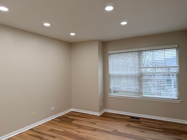 431 PINE LAKE Circle, Vernon Hills, IL 60061