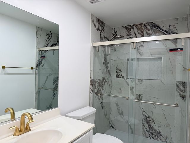 431 PINE LAKE Circle, Vernon Hills, IL 60061