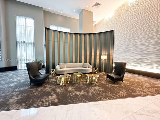 951 Brickell Ave 801, Miami, FL 33131