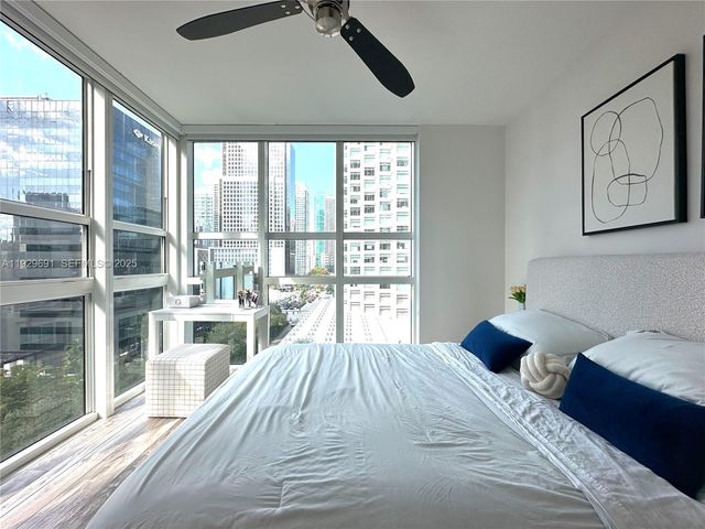 951 Brickell Ave 801, Miami, FL 33131