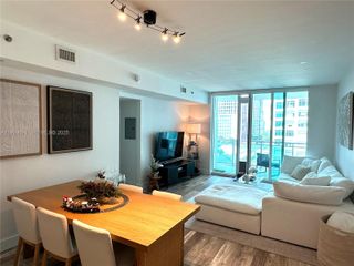 951 Brickell Ave 801, Miami, FL 33131