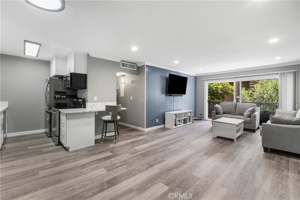 576 N Bellflower 222, Long Beach, CA 90814 — photo 4