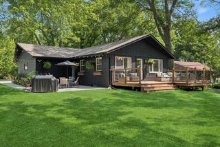 953 10th Avenue SE, Forest Lake, MN 55025