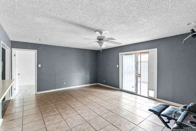 7507 Sweet Valley, San Antonio, TX 78242