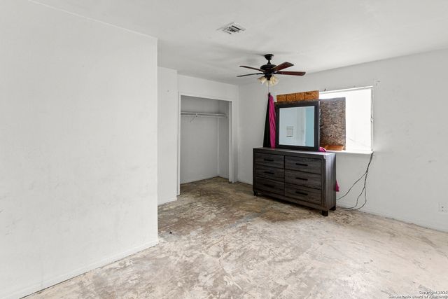 7507 Sweet Valley, San Antonio, TX 78242