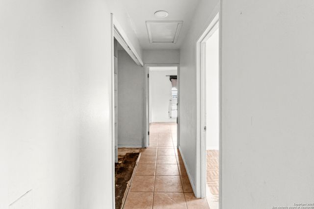 7507 Sweet Valley, San Antonio, TX 78242