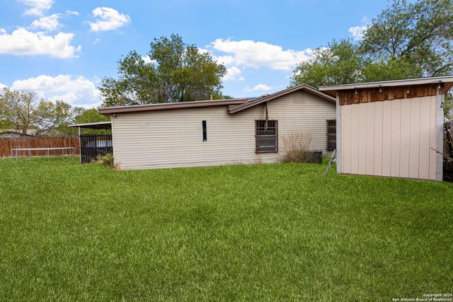 7507 Sweet Valley, San Antonio, TX 78242