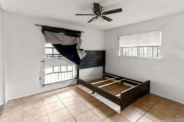 7507 Sweet Valley, San Antonio, TX 78242