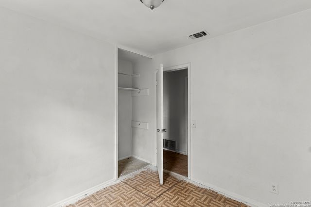 7507 Sweet Valley, San Antonio, TX 78242