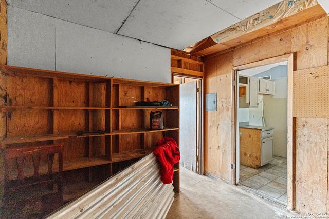 7507 Sweet Valley, San Antonio, TX 78242