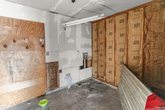 7507 Sweet Valley, San Antonio, TX 78242