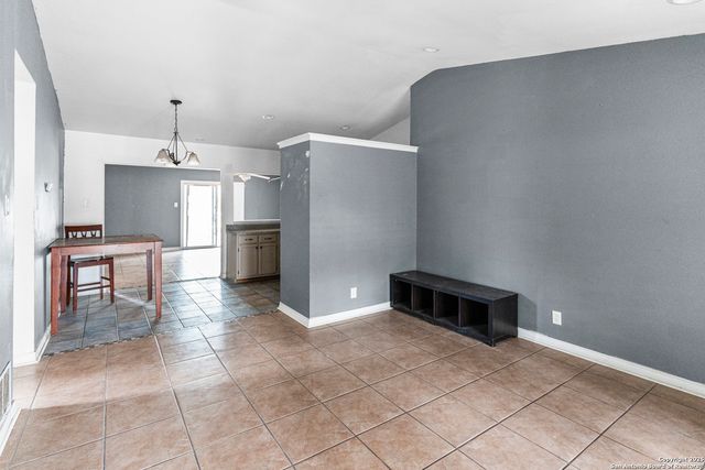 7507 Sweet Valley, San Antonio, TX 78242