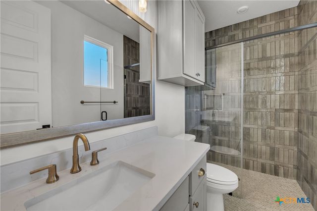 6725 Shin Oaks Drive, Salado, TX 76571