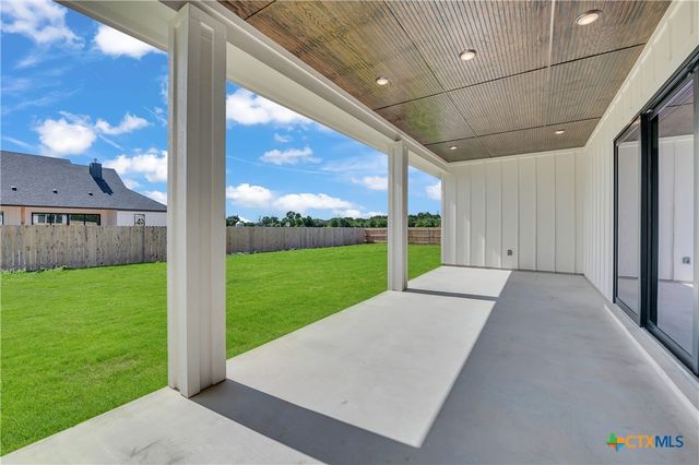 6725 Shin Oaks Drive, Salado, TX 76571