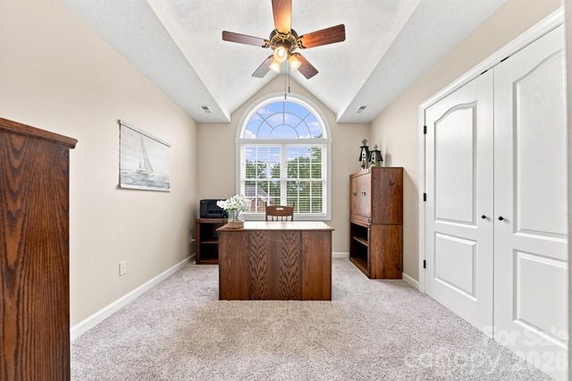 6011 Dockside Drive, Hickory, NC 28601