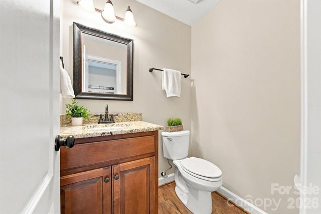 6011 Dockside Drive, Hickory, NC 28601