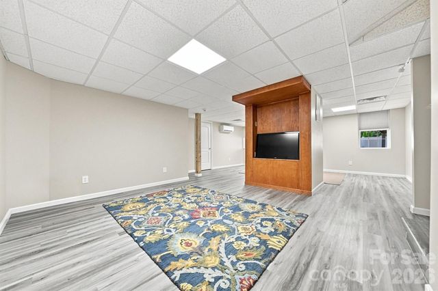 6011 Dockside Drive, Hickory, NC 28601