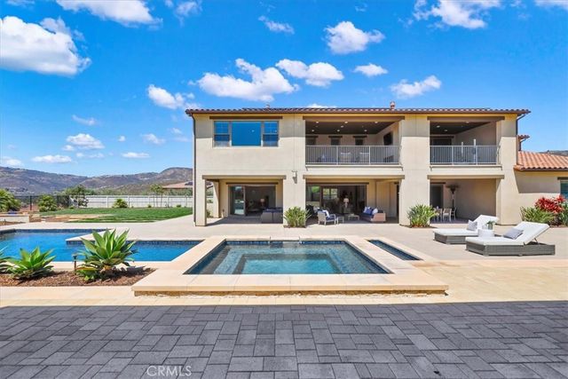 8461 Hinterland Drive, San Diego, CA 92127