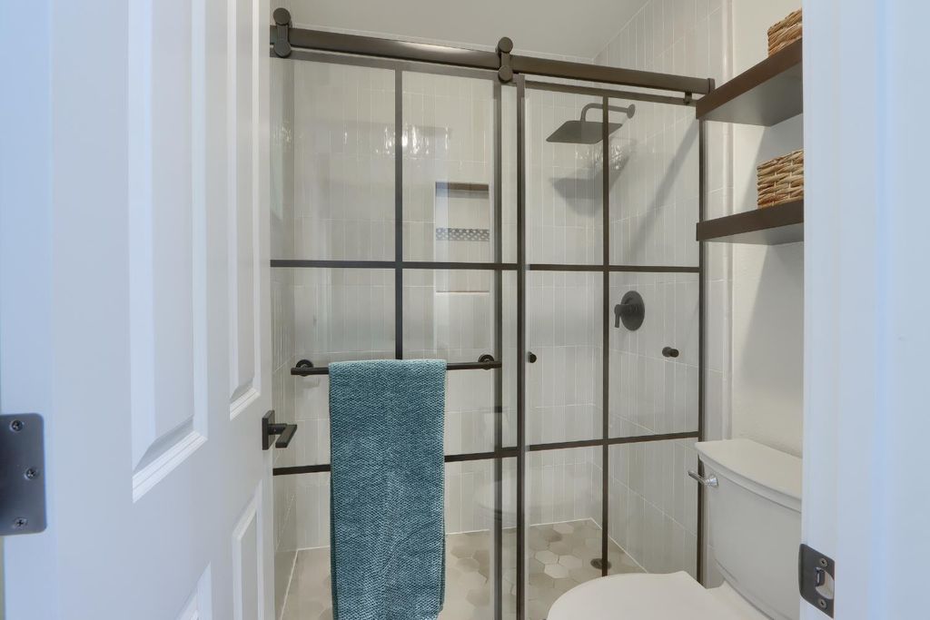 Image 32 of property listing at 5518 E Whitlock, Mariposa, CA 95338