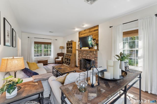 60 Ashley Lane, Colchester, CT 06415