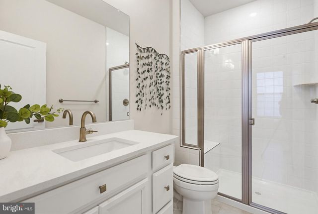 2605 BROADLEAF DR, Frederick, MD 21702