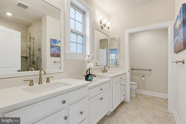 2605 BROADLEAF DR, Frederick, MD 21702