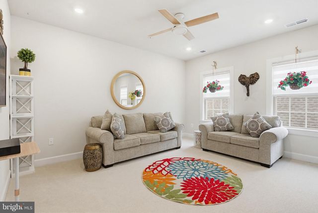 2605 BROADLEAF DR, Frederick, MD 21702