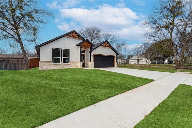 225 West Place, White Settlement, TX 76108