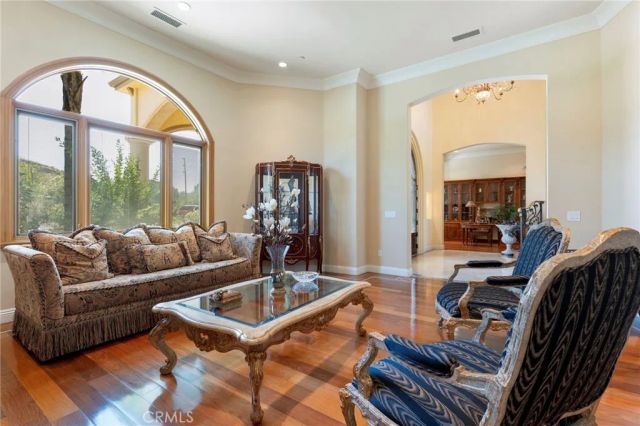 1950 Arielle, Simi Valley, CA 93065
