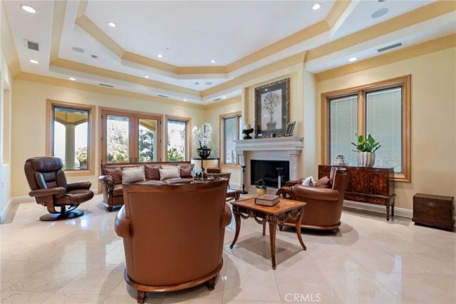 1950 Arielle, Simi Valley, CA 93065
