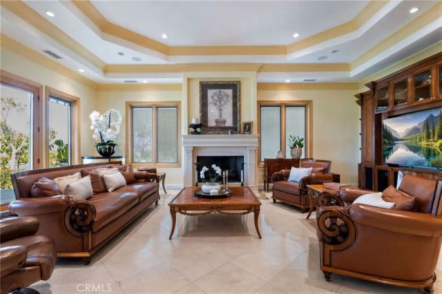 1950 Arielle, Simi Valley, CA 93065