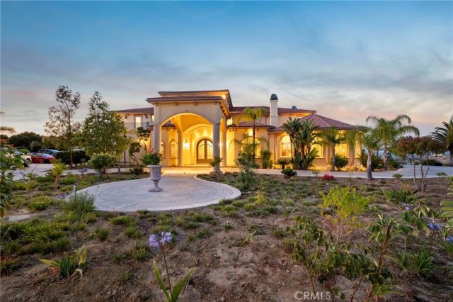 1950 Arielle, Simi Valley, CA 93065