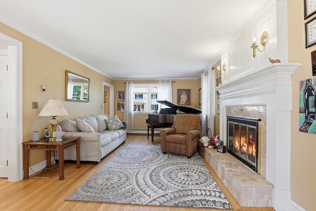 1 Alderbrook Lane, Methuen, MA 01844