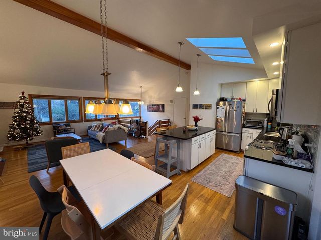 6313 WALHONDING RD, Bethesda, MD 20816