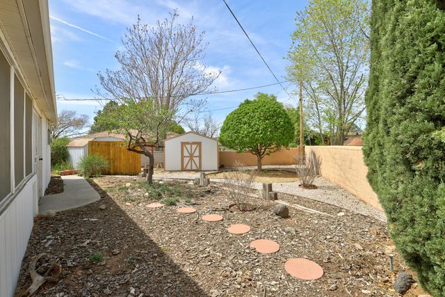 2205 Hoffman Drive NE, Albuquerque, NM 87110