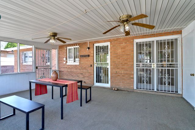 2205 Hoffman Drive NE, Albuquerque, NM 87110