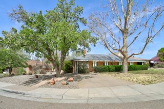 2205 Hoffman Drive NE, Albuquerque, NM 87110