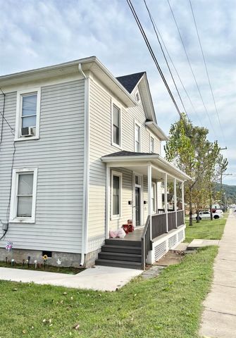 268 N DELPHINE AVE, Waynesboro, VA 22980