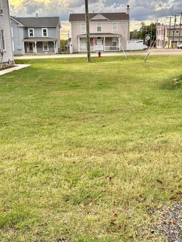 268 N DELPHINE AVE, Waynesboro, VA 22980