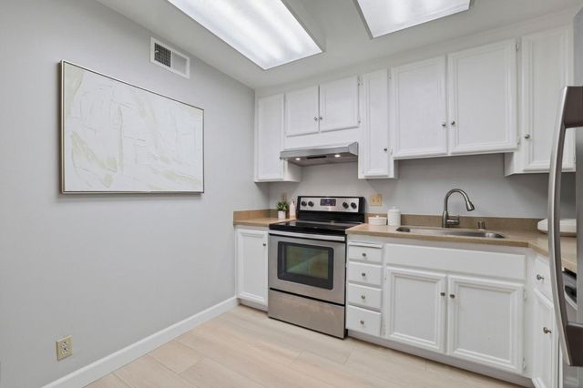 49 Showers Drive N265, Mountain View, CA 94040