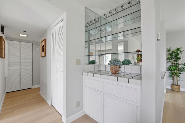 49 Showers Drive N265, Mountain View, CA 94040