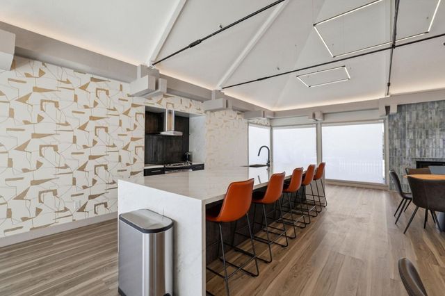 49 Showers Drive N265, Mountain View, CA 94040