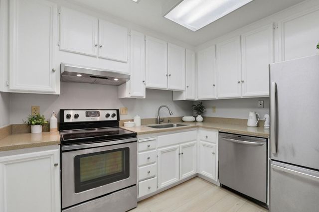 49 Showers Drive N265, Mountain View, CA 94040