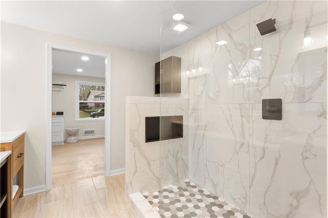 4808 W 77th Terrace, Prairie Village, KS 66208