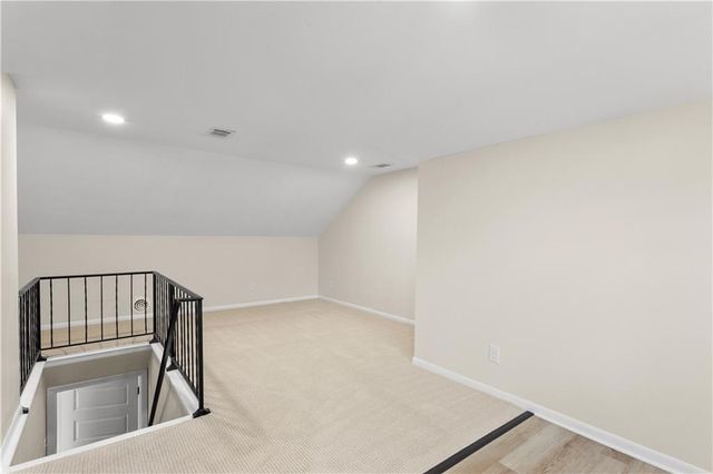 4808 W 77th Terrace, Prairie Village, KS 66208