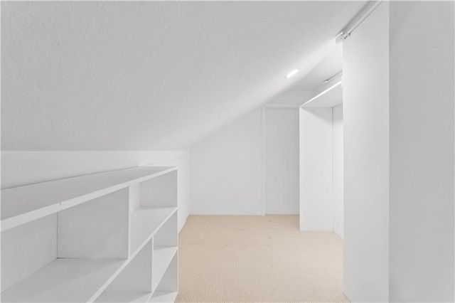 4808 W 77th Terrace, Prairie Village, KS 66208