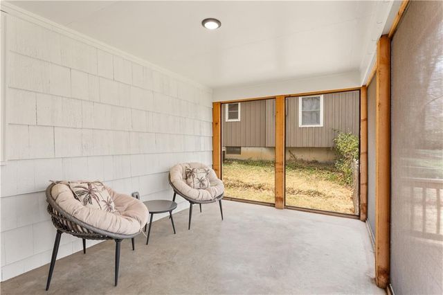 4808 W 77th Terrace, Prairie Village, KS 66208