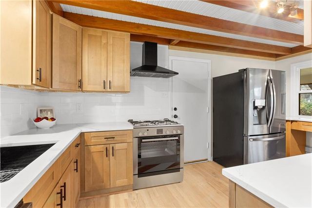 4808 W 77th Terrace, Prairie Village, KS 66208