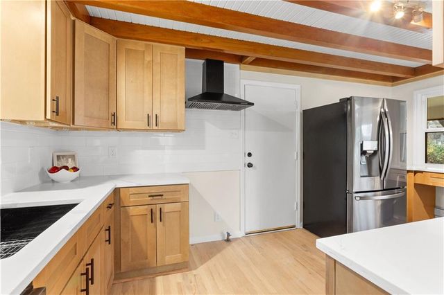 4808 W 77th Terrace, Prairie Village, KS 66208