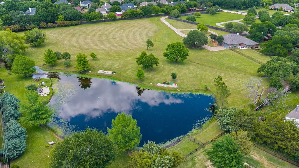 941 McCampbell Road, Mansfield, TX 76063